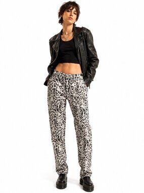 Kensie - Ella High Rise Straight Leopard Print Jeans